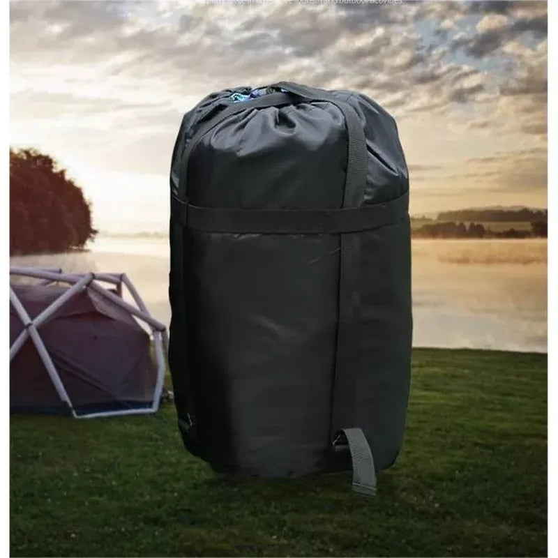 שק כיווץ עם רצועות הידוק - חיסכון במקום בתיק הטיולים