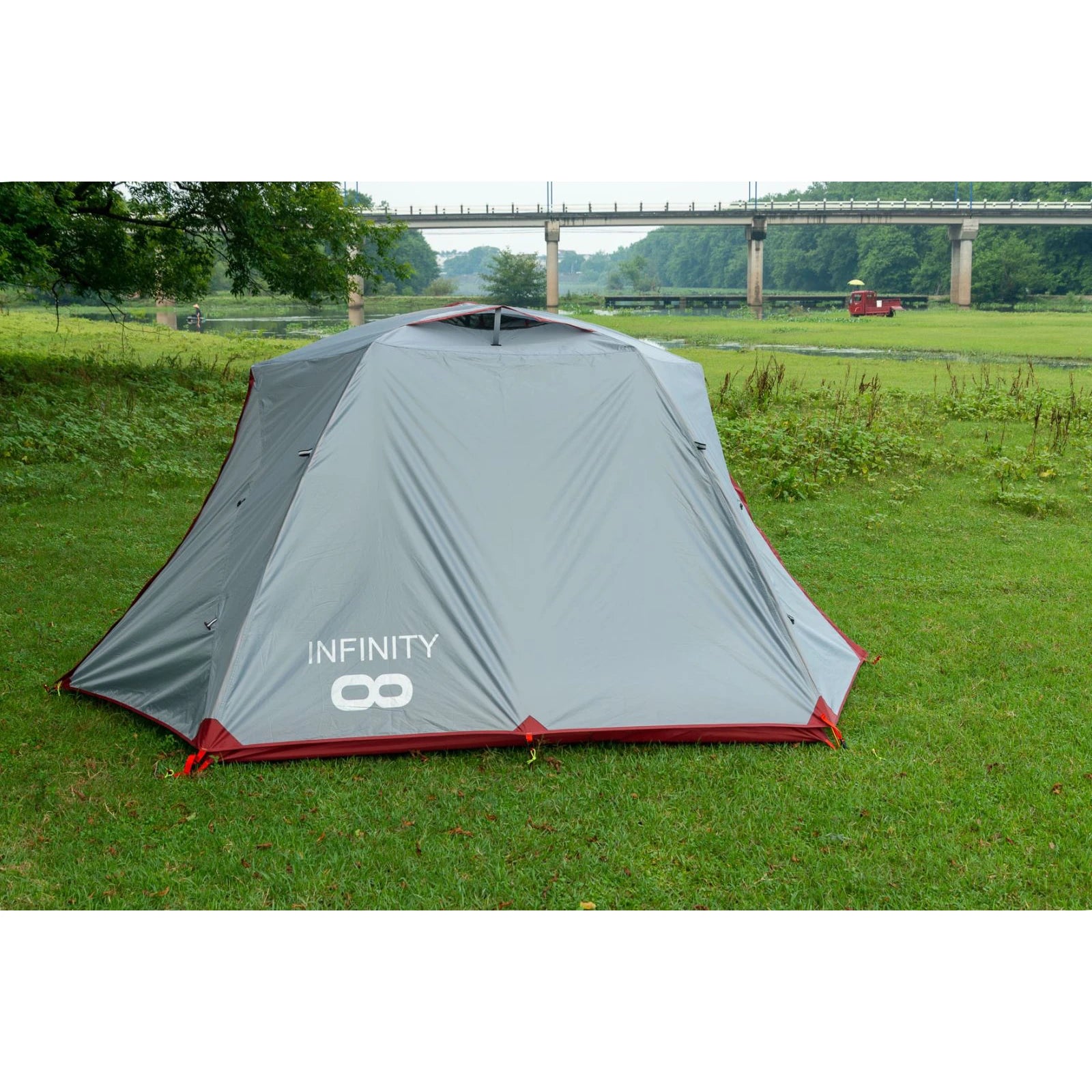 אוהל INFINITY Quattro 4 IV ארוז בתיק אחסון קומפקטי