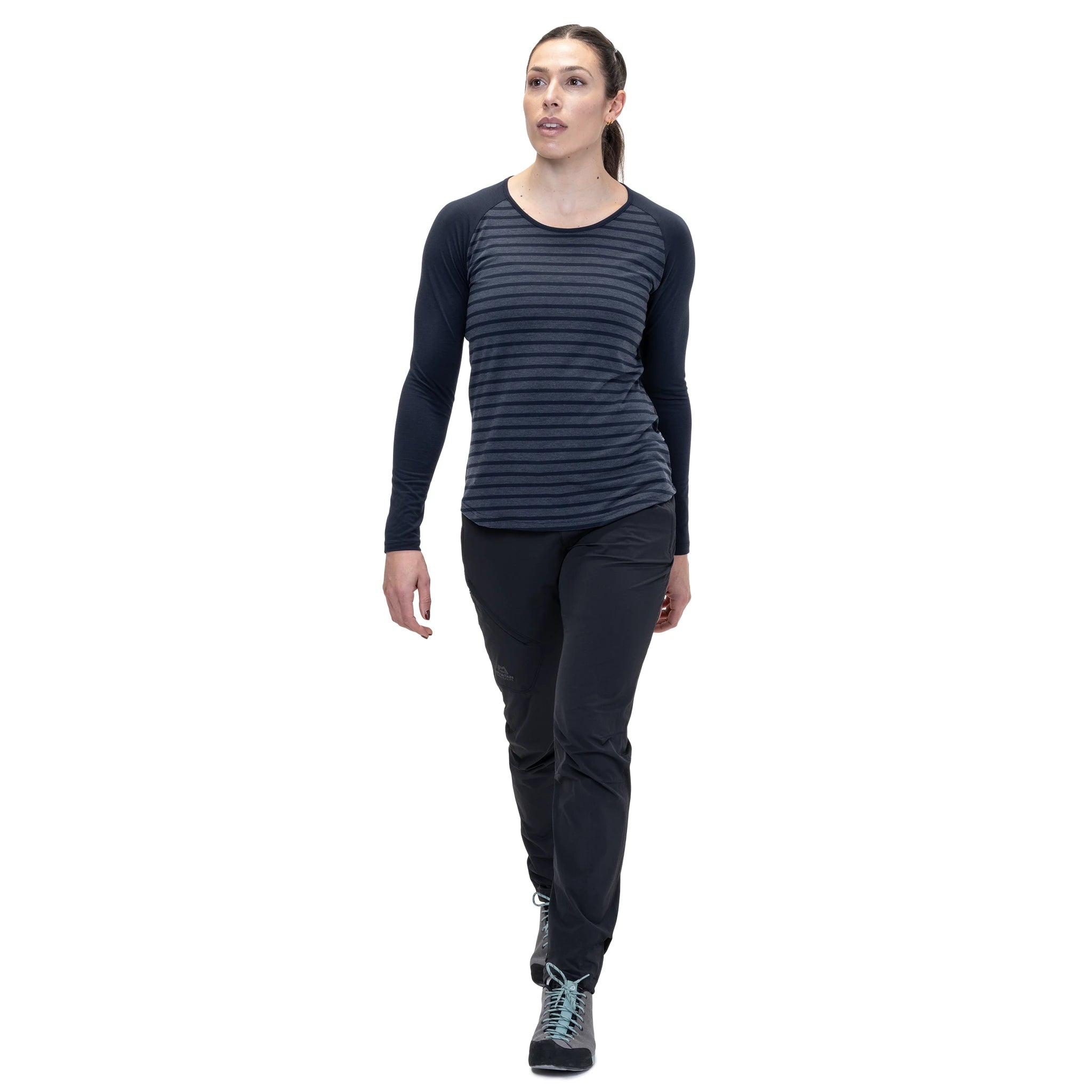 Mountain Equipment Redline LS: חולצה טכנית לנשים קלת משקל