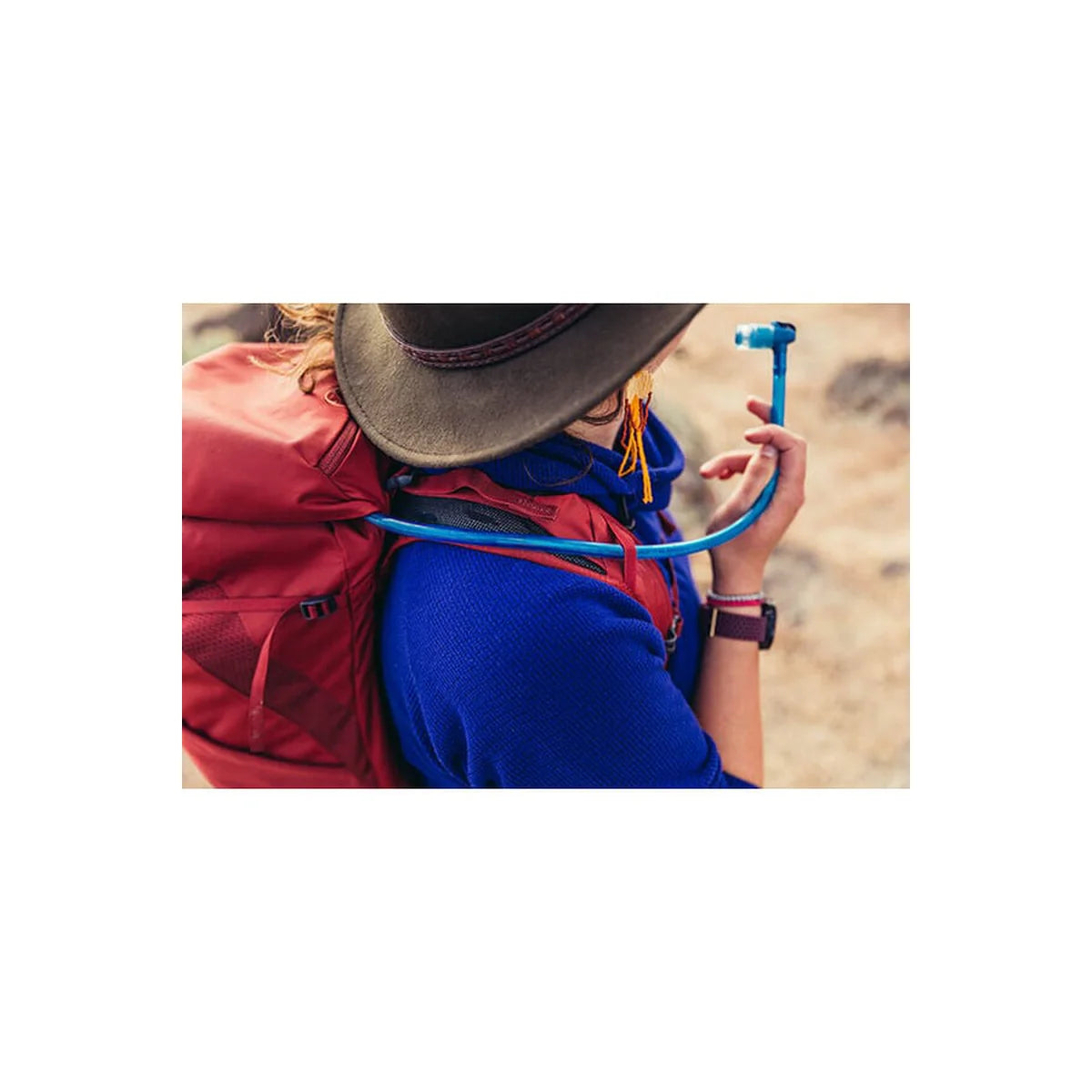 Gregory Arrio 24: כיסי רשת נמתחים בצדדים לבקבוקי מים