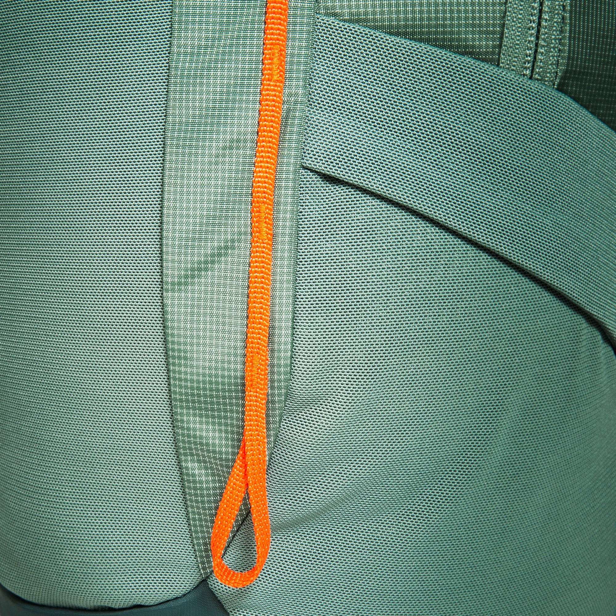 תרמיל Active Pack 15 - צבע כחול יסוד (elemental blue)