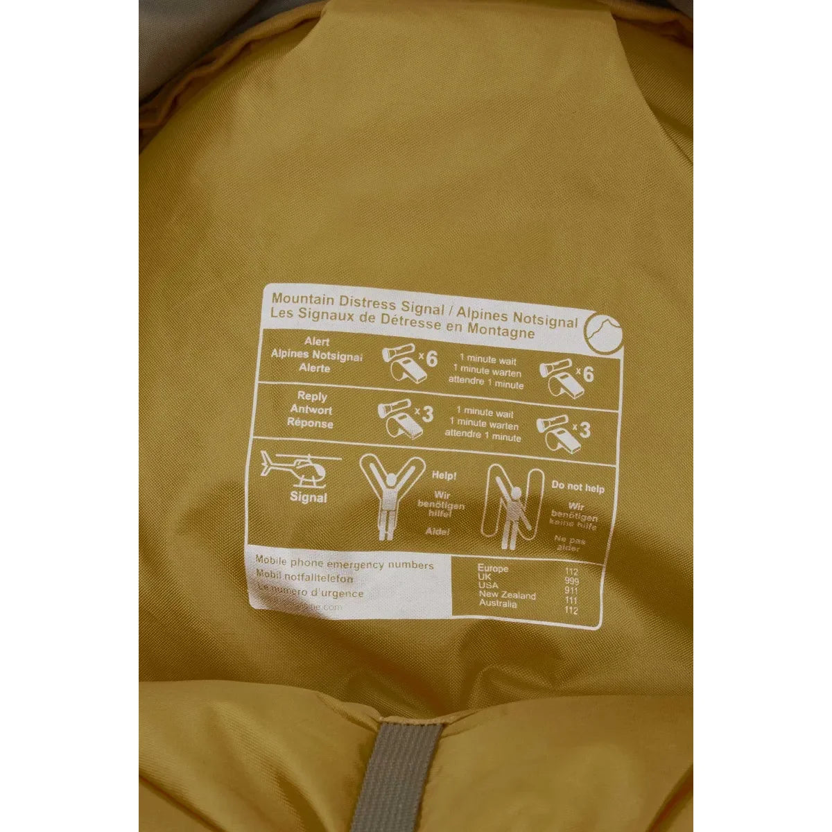 כיסוי גשם מובנה בתרמיל Sirac Plus 65