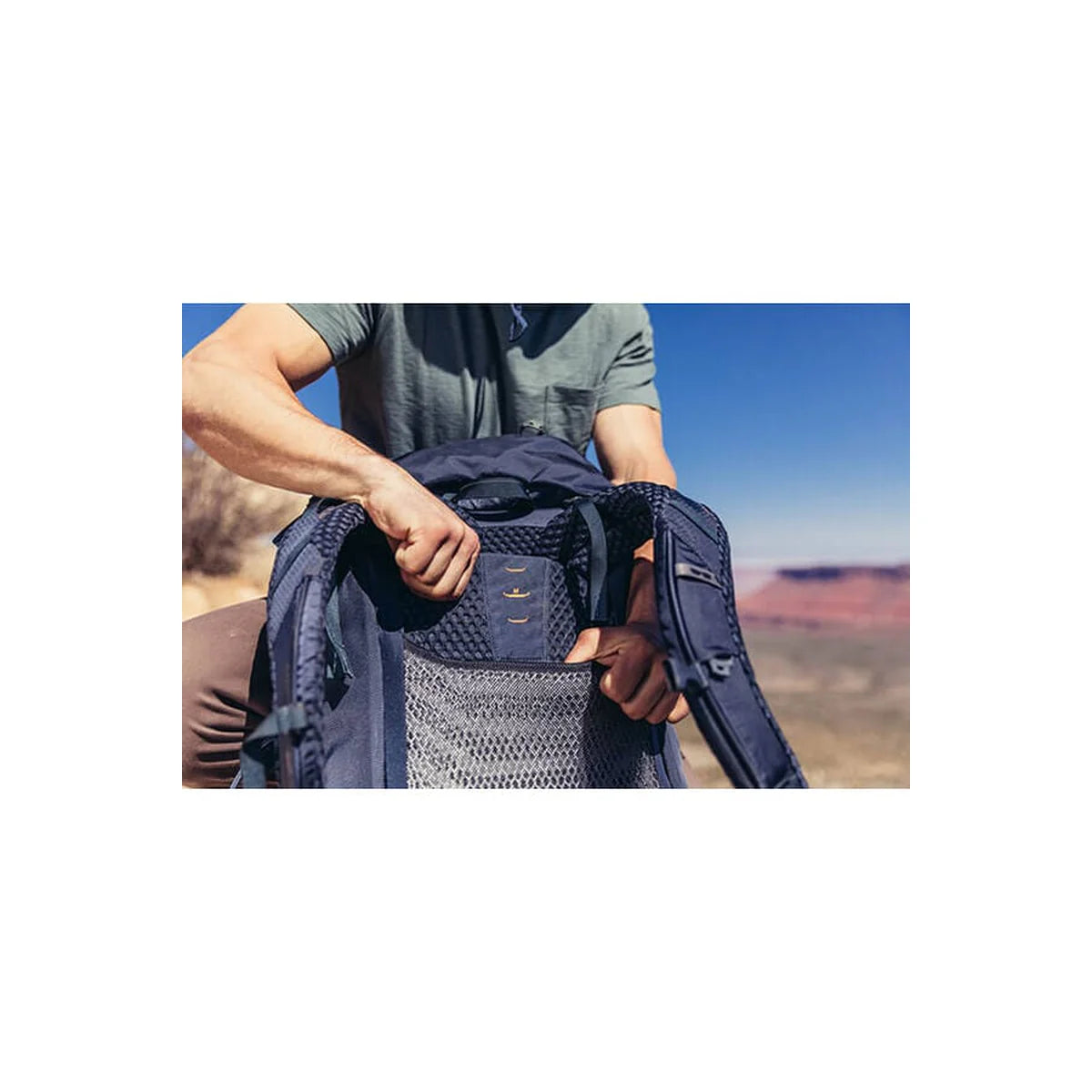 תרמיל Baltoro 75 - כיסים קדמיים עם רוכסן וחוצץ