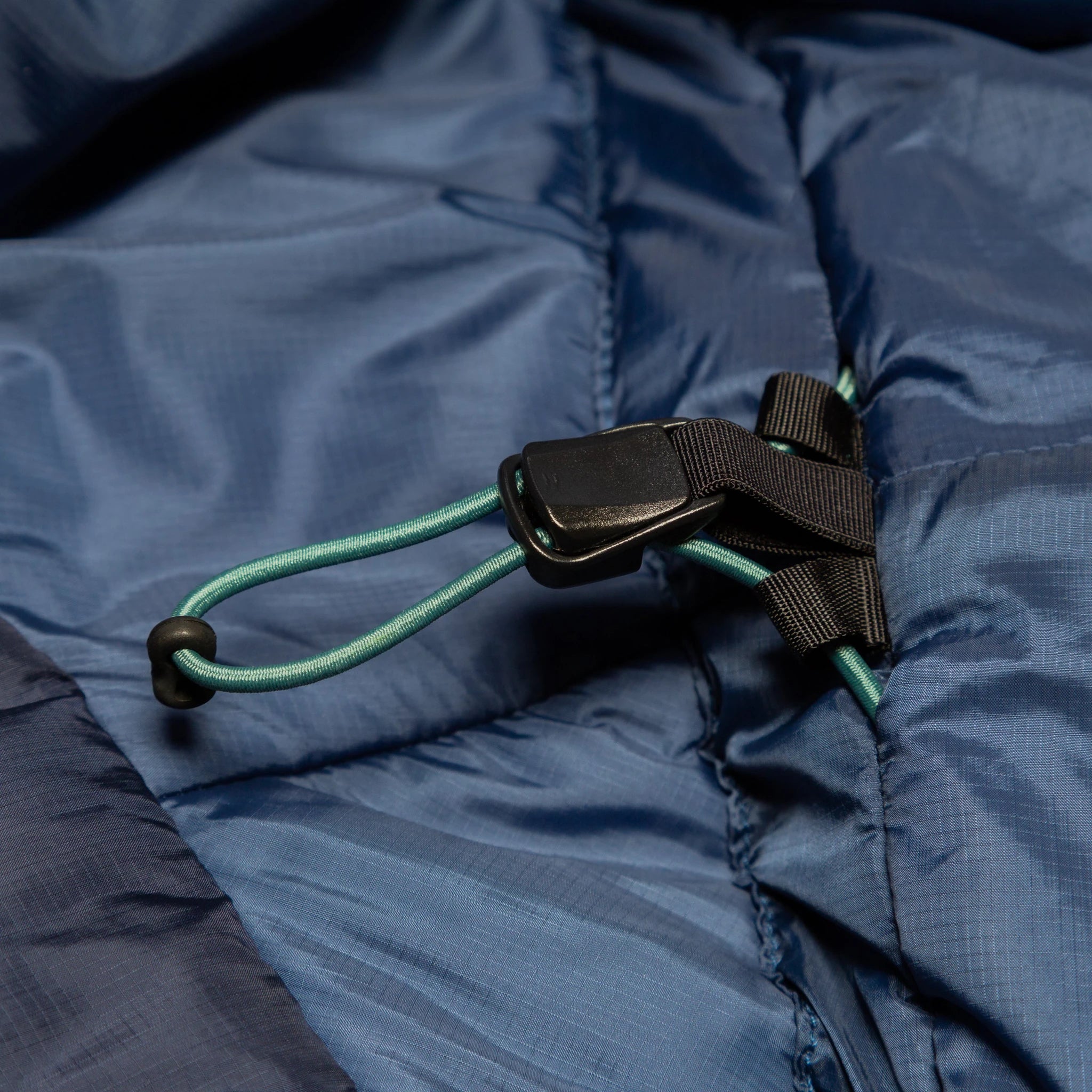 שק שינה נשים Klimatic II W, כיווץ מכסה ראש אנטומי