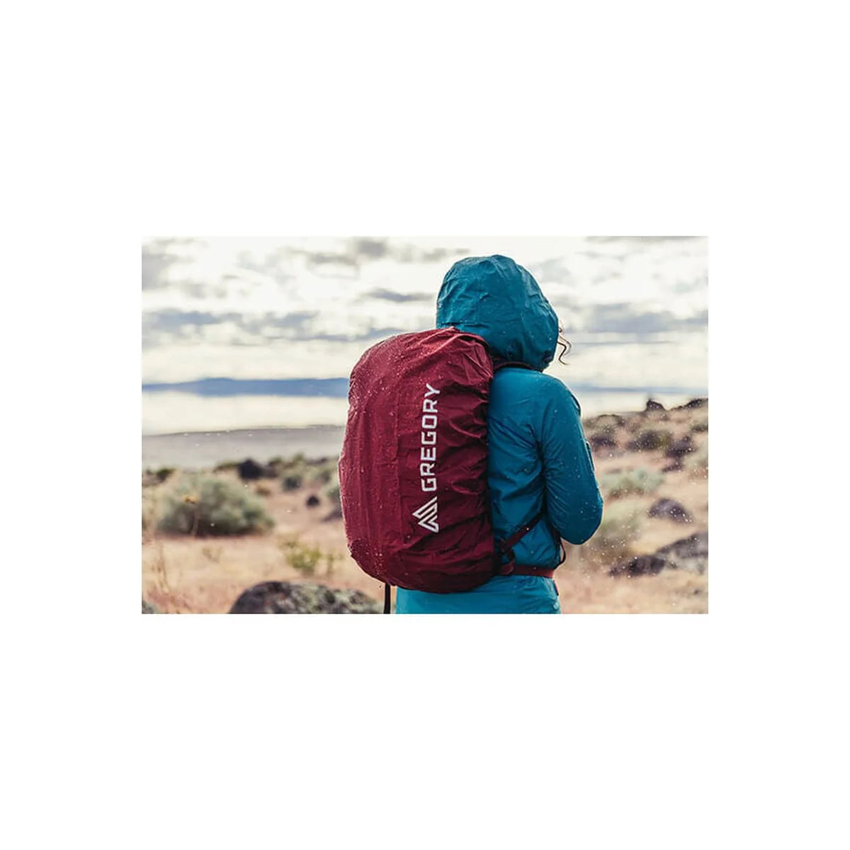 תרמיל Arrio 24: כיס צדדי נסתר עם רוכסן ותפס מפתחות