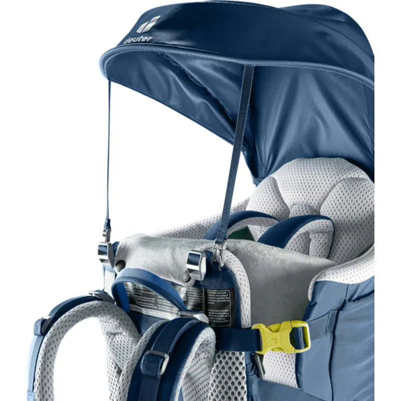 Deuter Kid Comfort: בד 210D PA עמיד במים ושחיקה