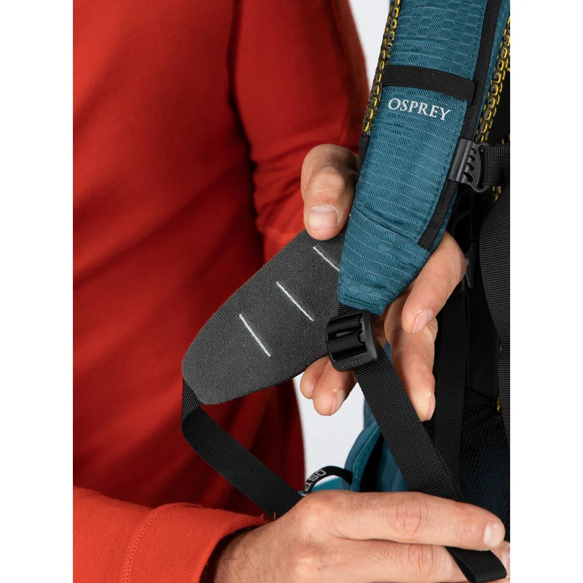 תרמיל טיולים Atmos 65 - תא תחתון לשק שינה