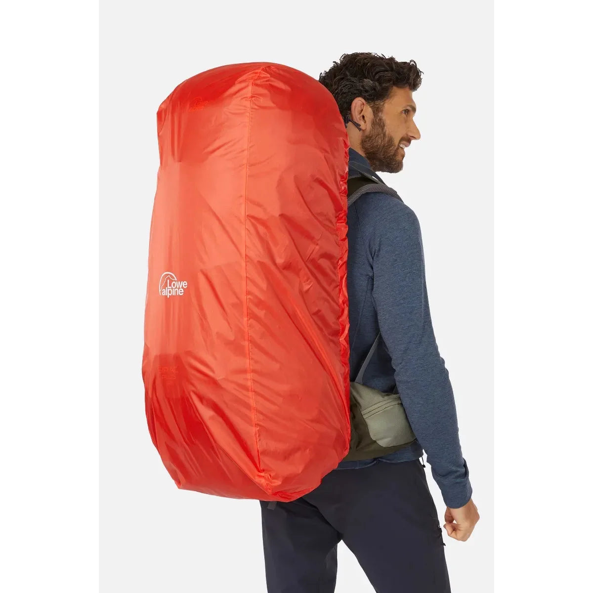 מערכת רצועות מתכווננות בתרמיל טרקים