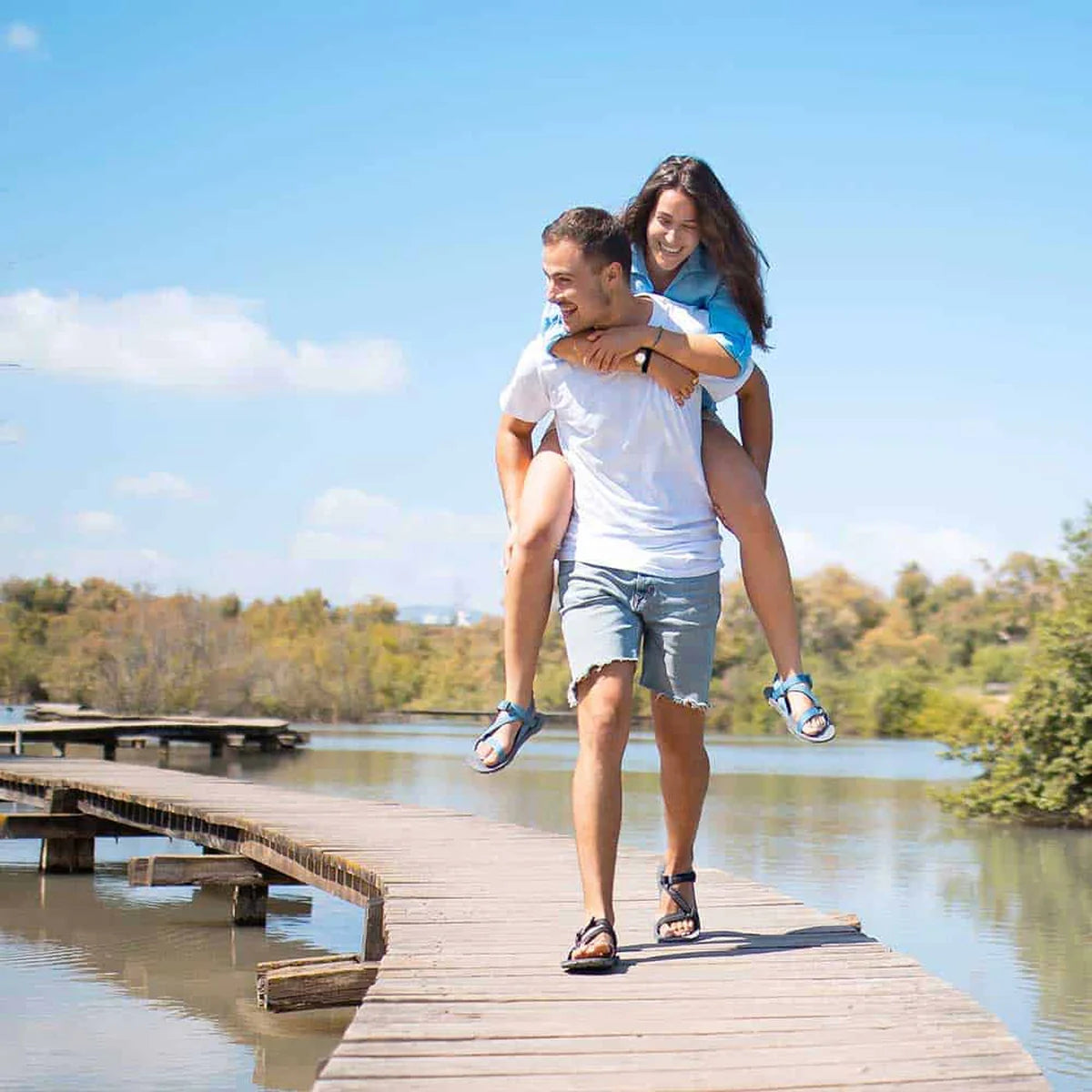 סנדלי שורש סולו לגברים: רפידה אנטיבקטריאלית, מונעת ריחות