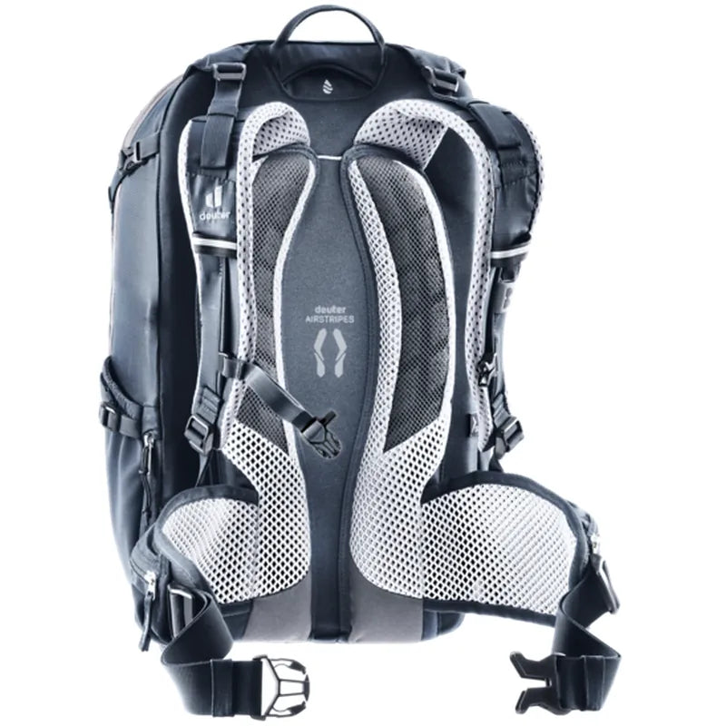 Trans Alpine 28 SL: תא לבגדים רטובים ושמירה על חפצים יקרי ערך