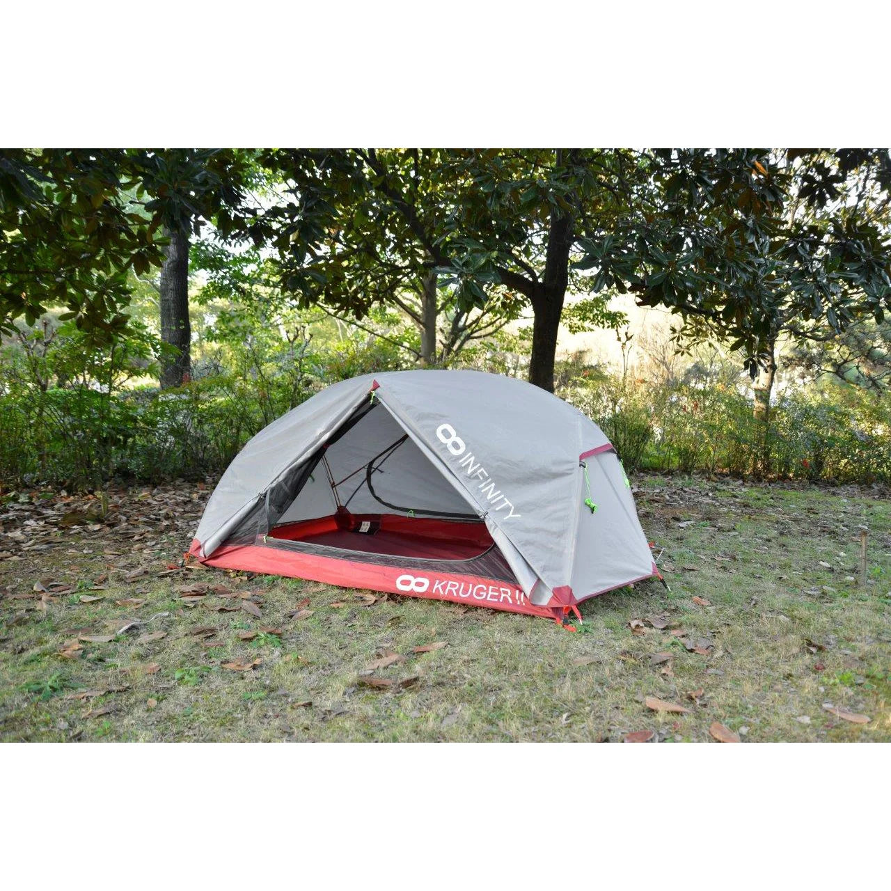 אוהל Kruger 2: פתחי אוורור מרובים למניעת עיבוי