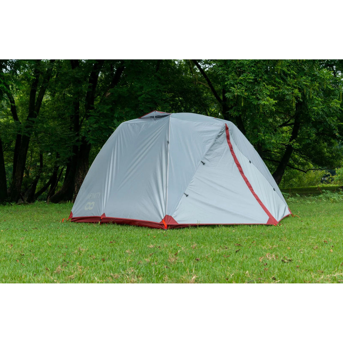 אוהל טרקים 4 עונות Infinity Quattro 4 IV, מרווח וקל להרכבה.