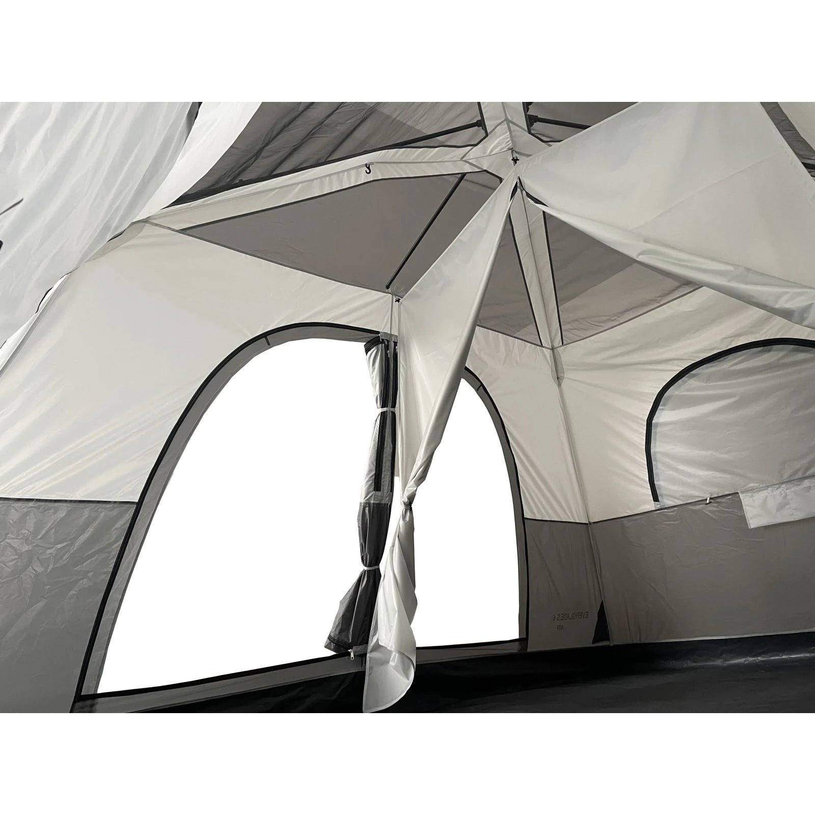 אוהל Everglades 8 - פרטים על מוטות פלדה חזקים והרכבה מהירה