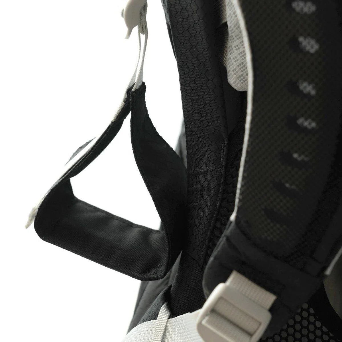 Osprey Poco - מושב מתכוונן להתאמה לגובה הילד