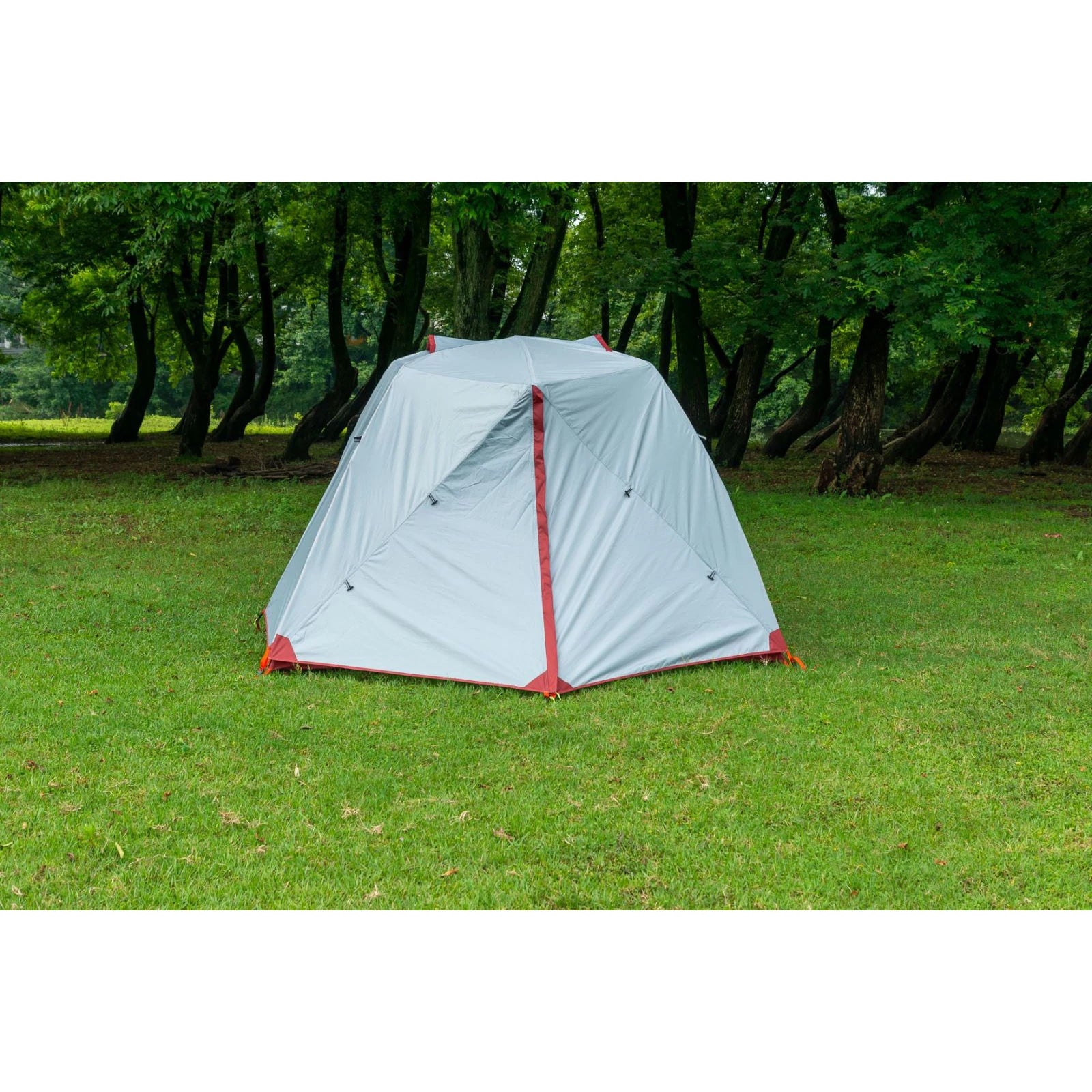 שלדת אלומיניום קלה וחזקה באוהל INFINITY Quattro 4 IV