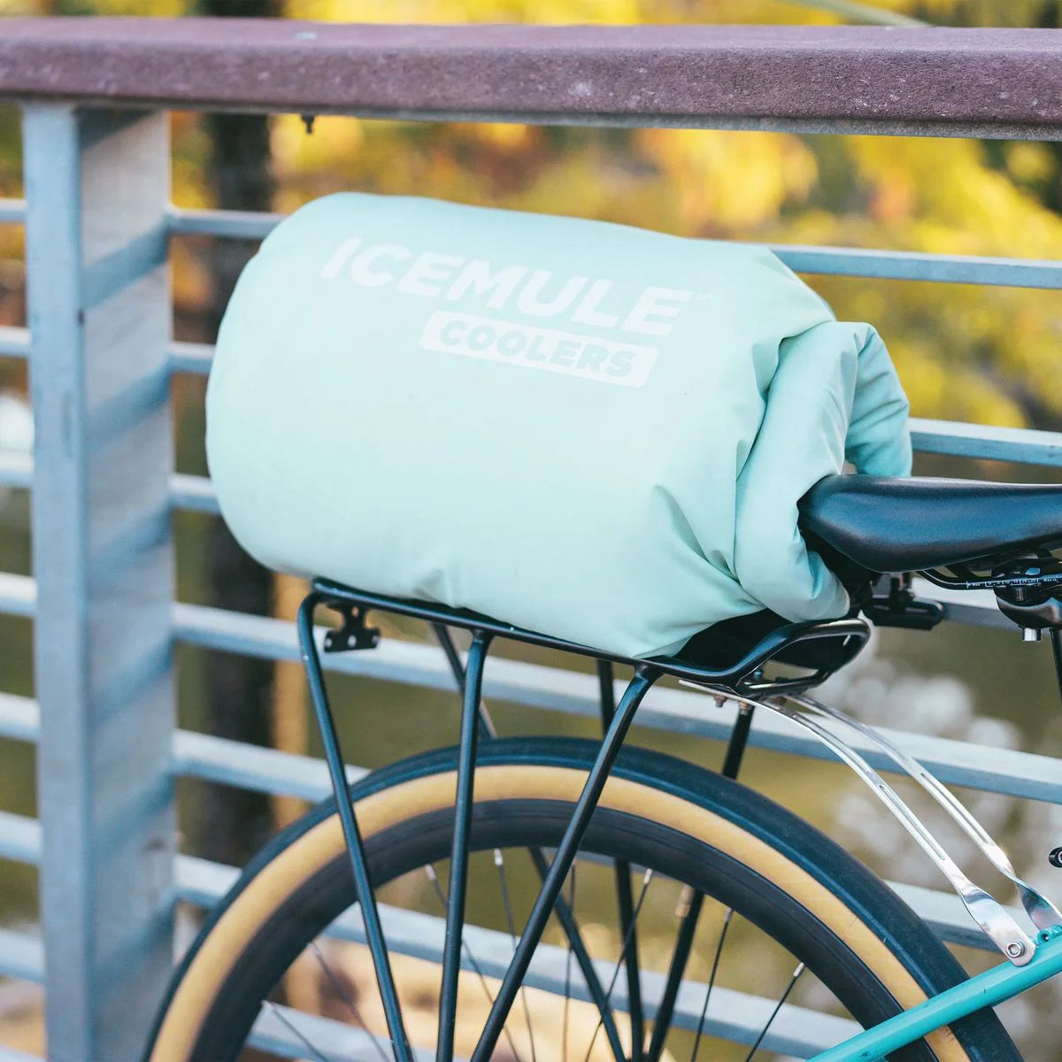 צידנית רכה מתנפחת Icemule Classic 15L - נוחה לנשיאה בטיולים