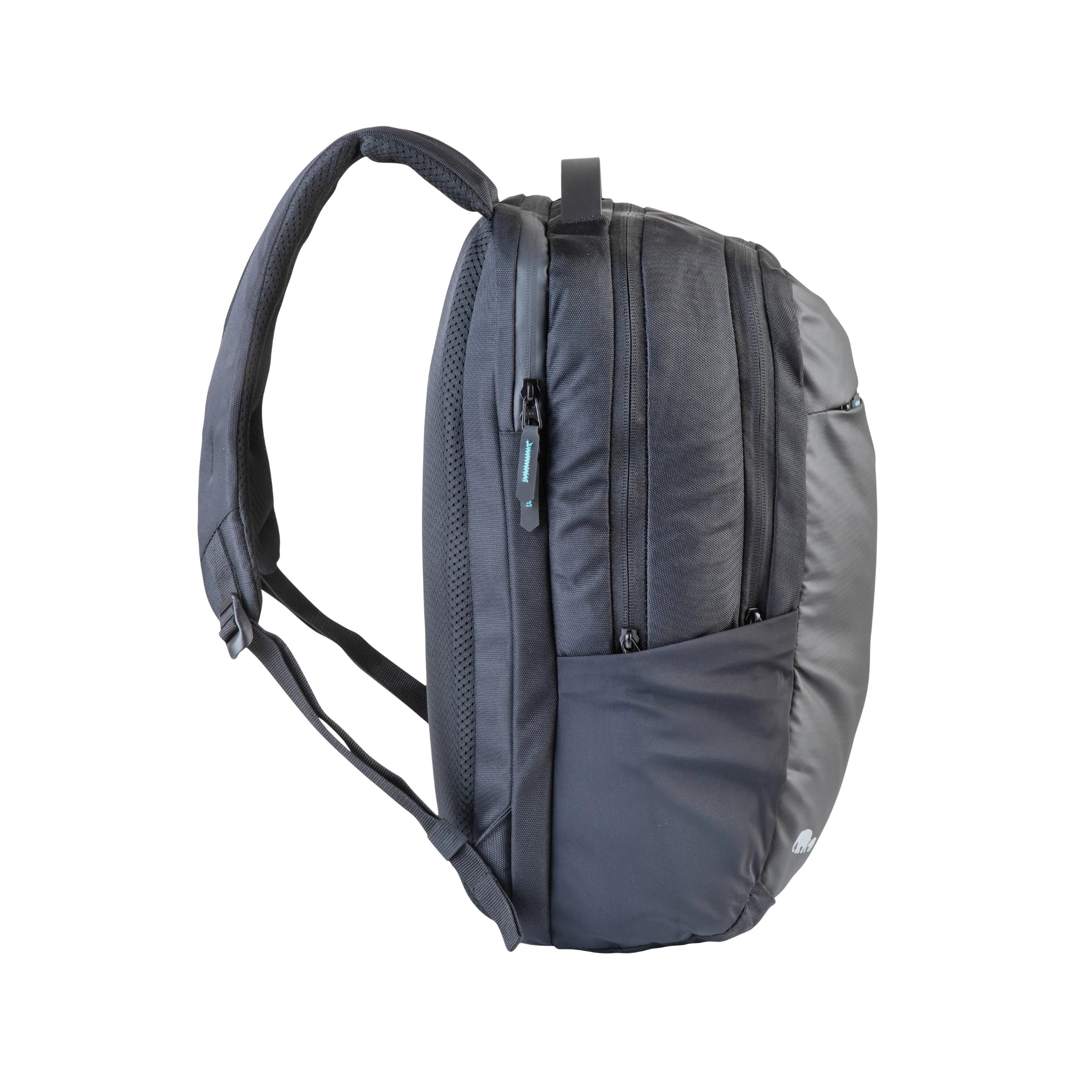 תרמיל יום שחור מבית Go Nature עם תא למחשב נייד