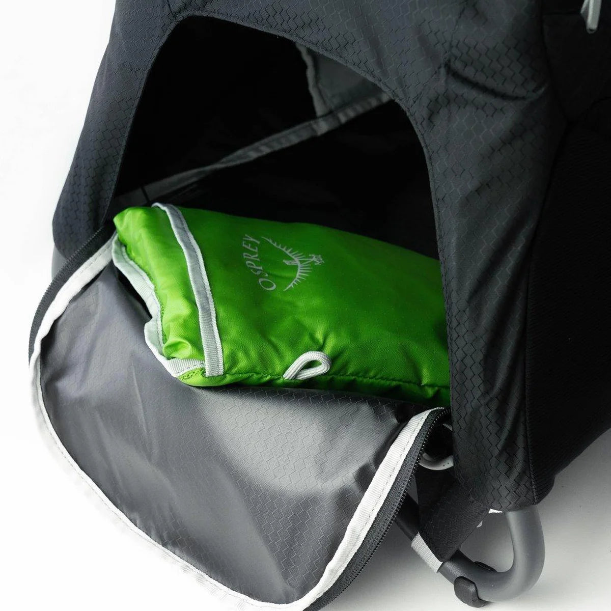 תא תחתון בנפח 26 ליטר במנשא תינוק OSPREY POCO PLUS