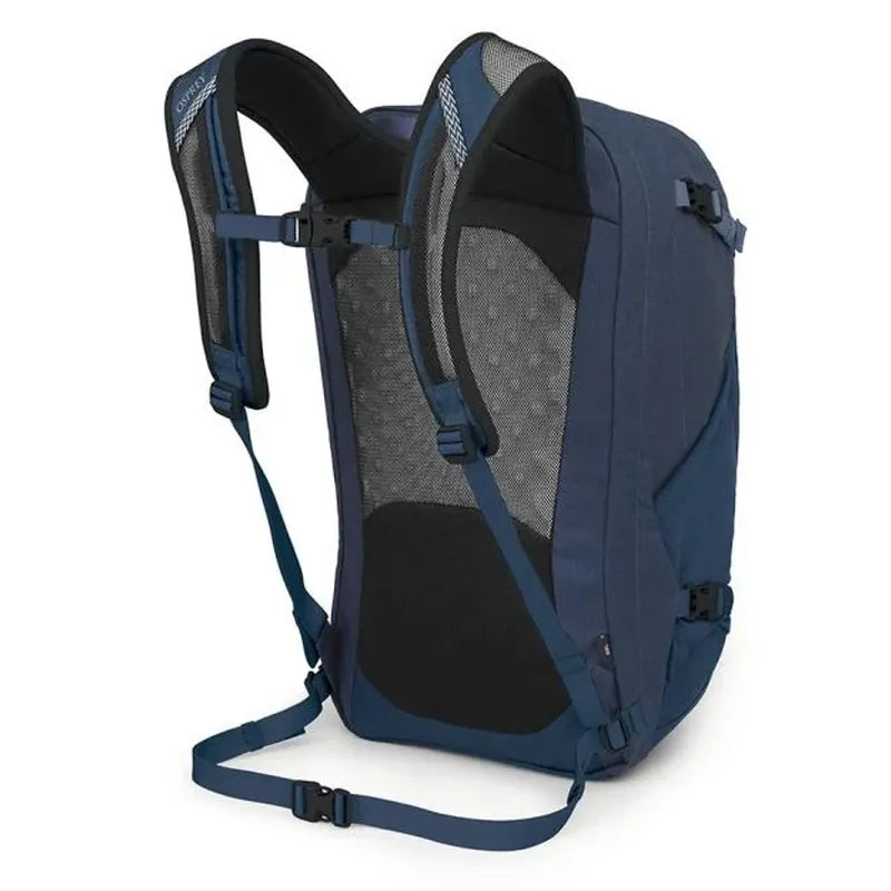 Nebula 32 - תא רשת קדמי לציוד רטוב