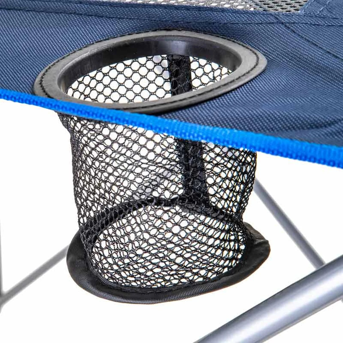 סט קמפינג משפחתי Camping Set Air Flow פרוס על הדשא בפיקניק בטבע