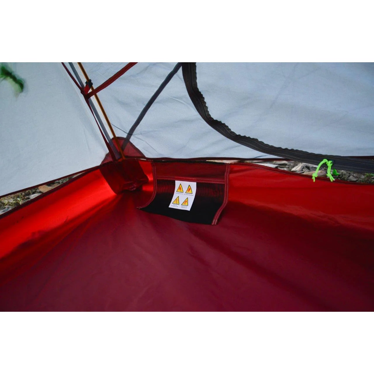 אוהל Kruger 2: ערכה כוללת יתדות, חבלים ותיק אחסון