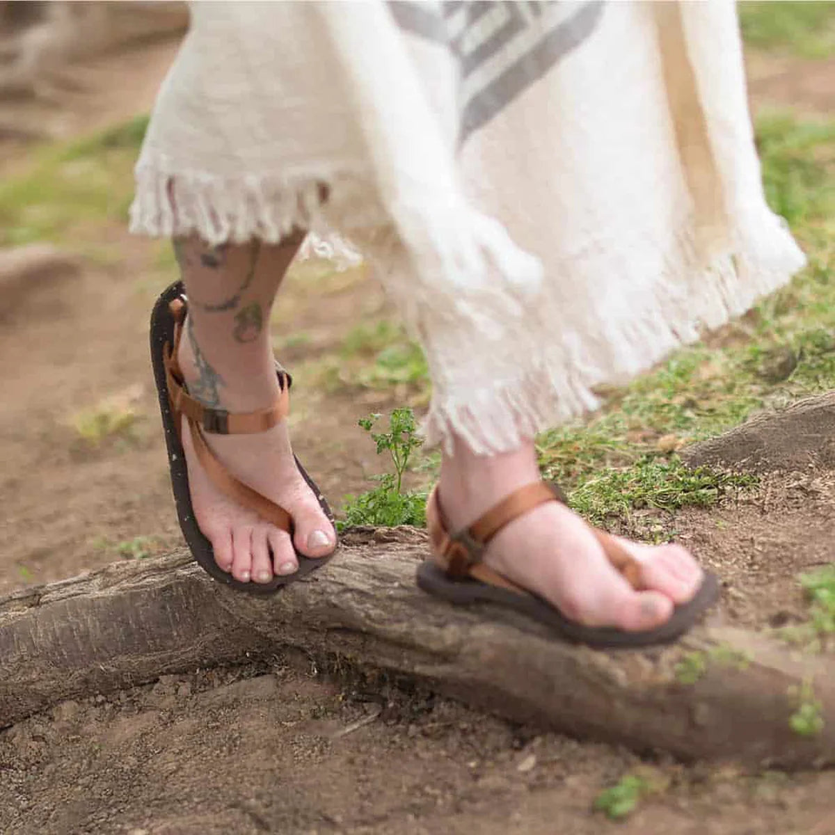 וריאציית צבע של סנדלי ברפוט שורש Solo Fly