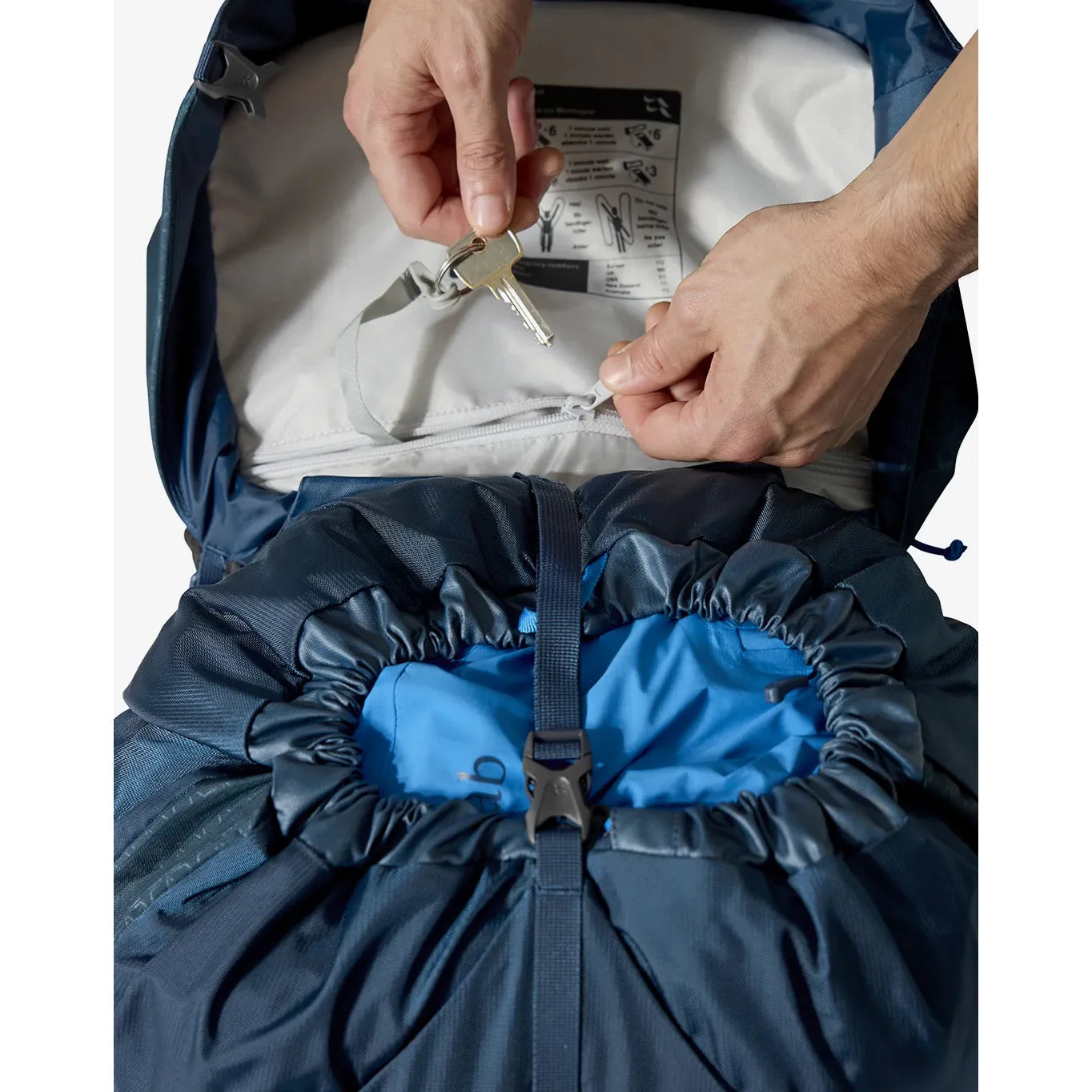 תרמיל Rab Exion 65 - חגורת מותן מרופדת ומתכווננת לנוחות מרבית