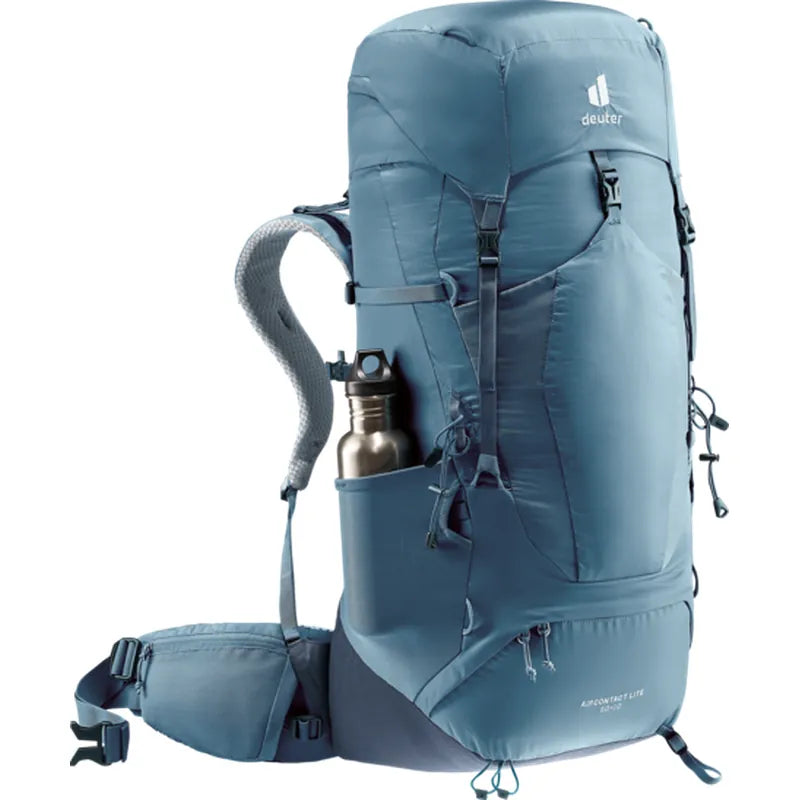 Deuter Aircontact Lite 50+10 - עשוי מחומרים עמידים