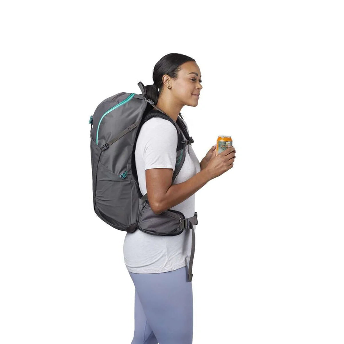 כיסוי גשם מובנה בתרמיל Jade 28 של Gregory