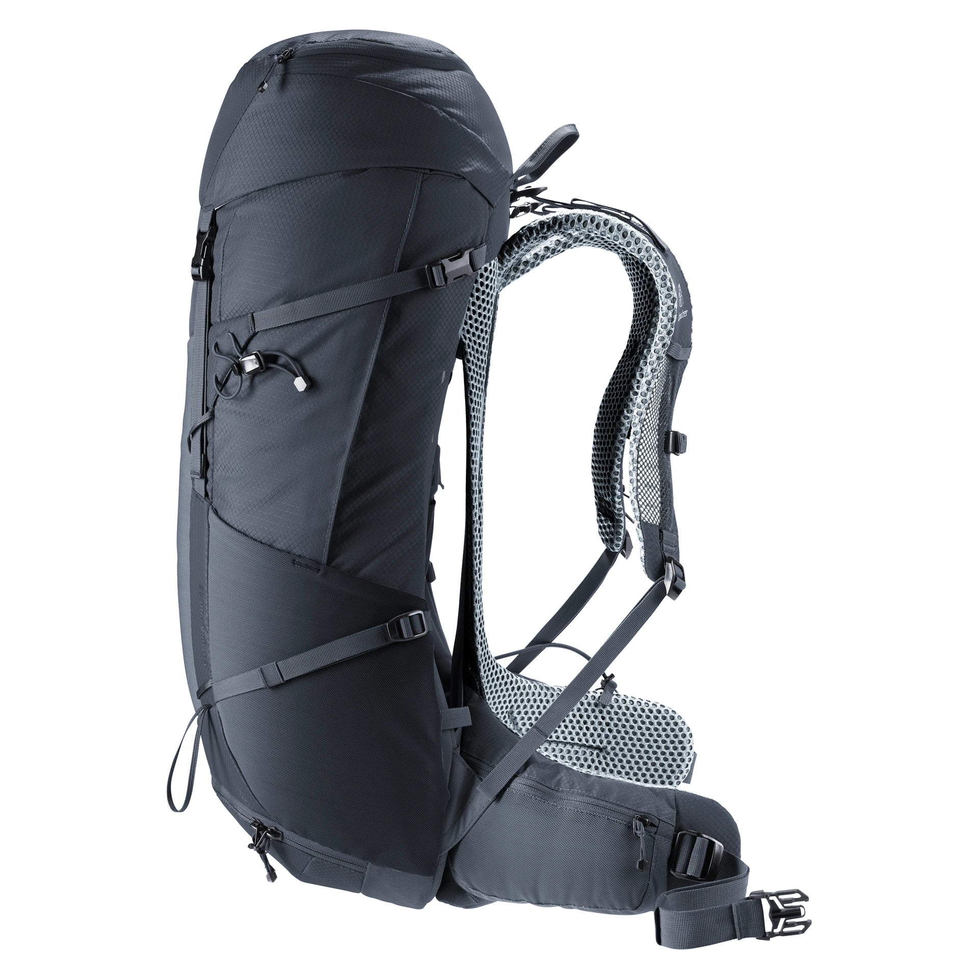 פירוט חיבורי רצועות הכתפיים לשלדת התרמיל Futura Pro 36 להעברת משקל אופטימלית.