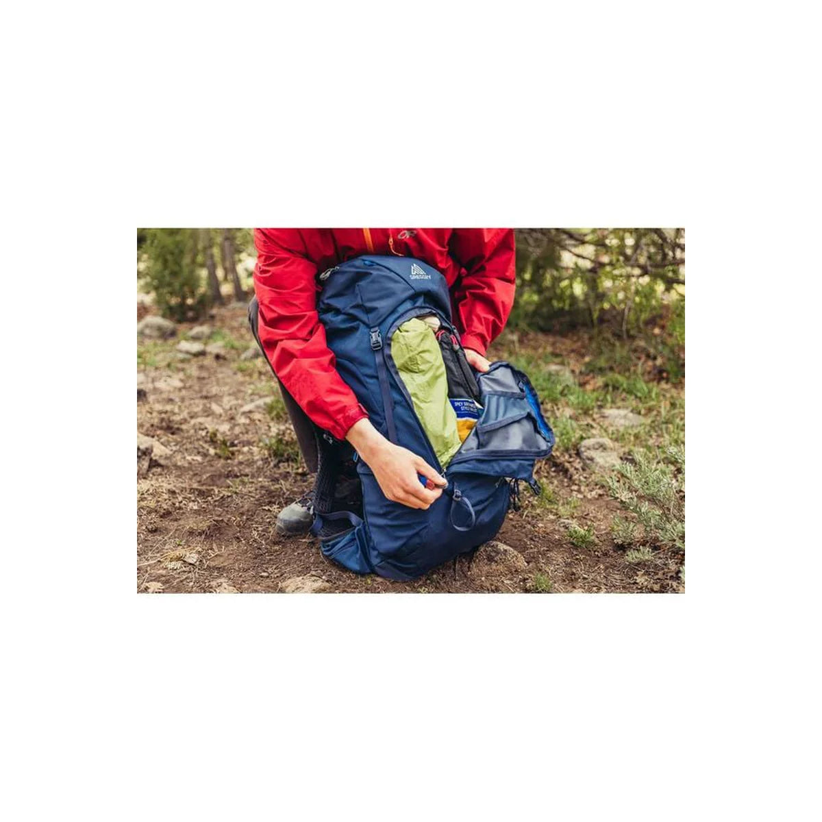 תרמיל Zulu 40: כיסוי גשם אינטגרלי לשמירה על ציוד יבש