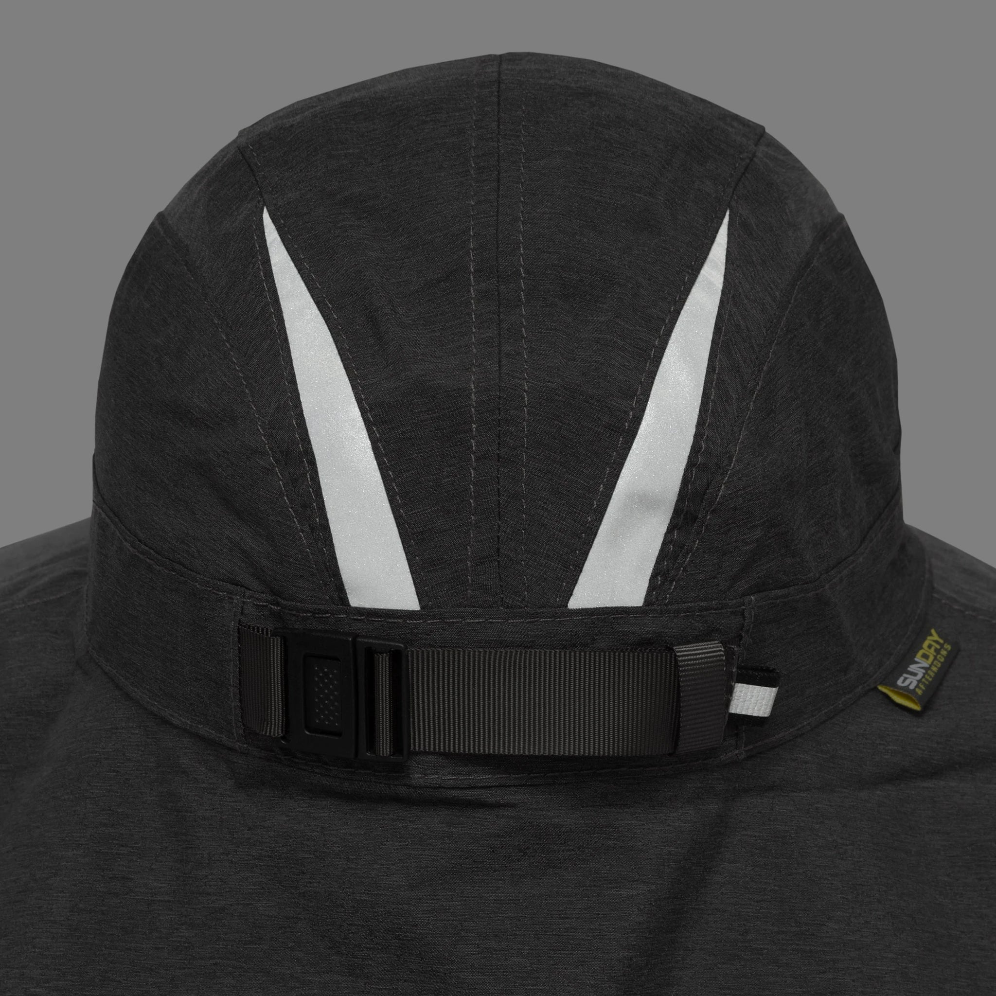 Ultra Adventure Storm כובע שמש עם פרטים מחזירי אור