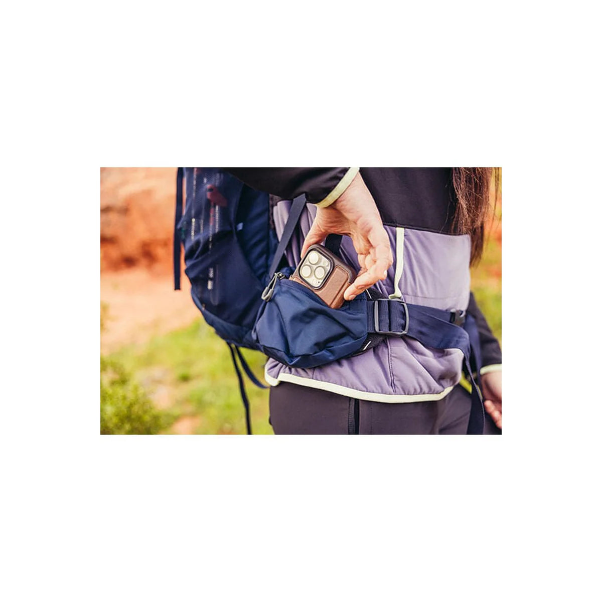 Amber 54: כיסי רשת בצדדים עם רצועות כיווץ