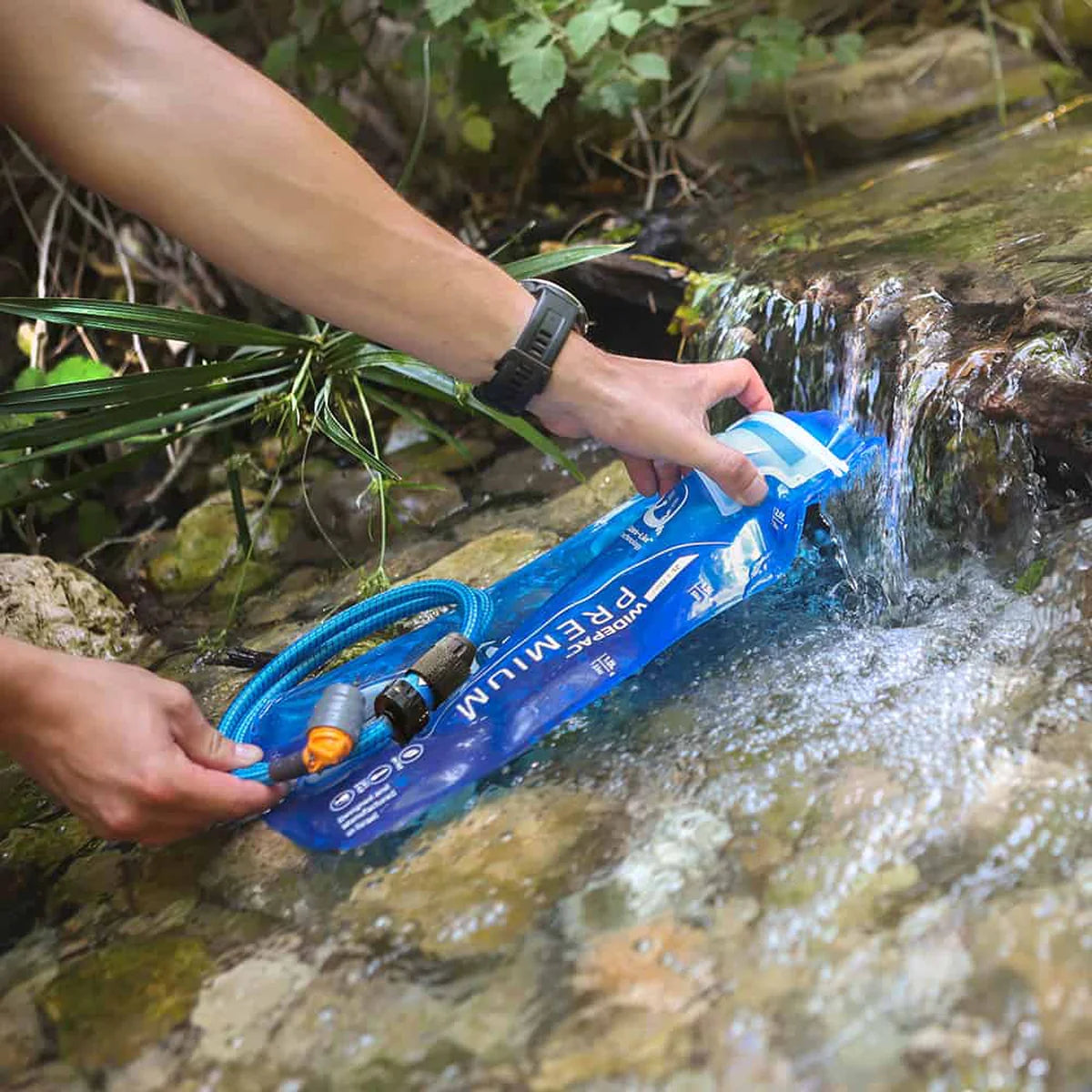 קשית סויר Sawyer עם פילטר: מסנן מים איכותי, שסתום נשיכה ומכסה