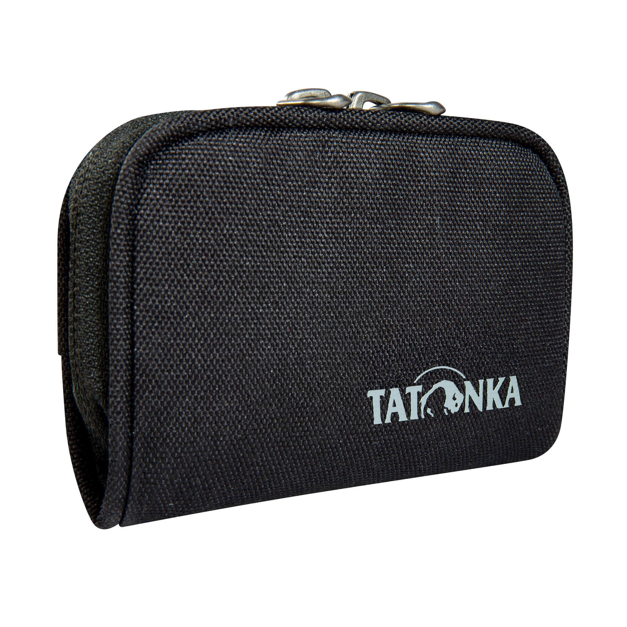 ארנק קומפקטי Tatonka Plain RFID שחור מונח על כף יד להמחשת הגודל
