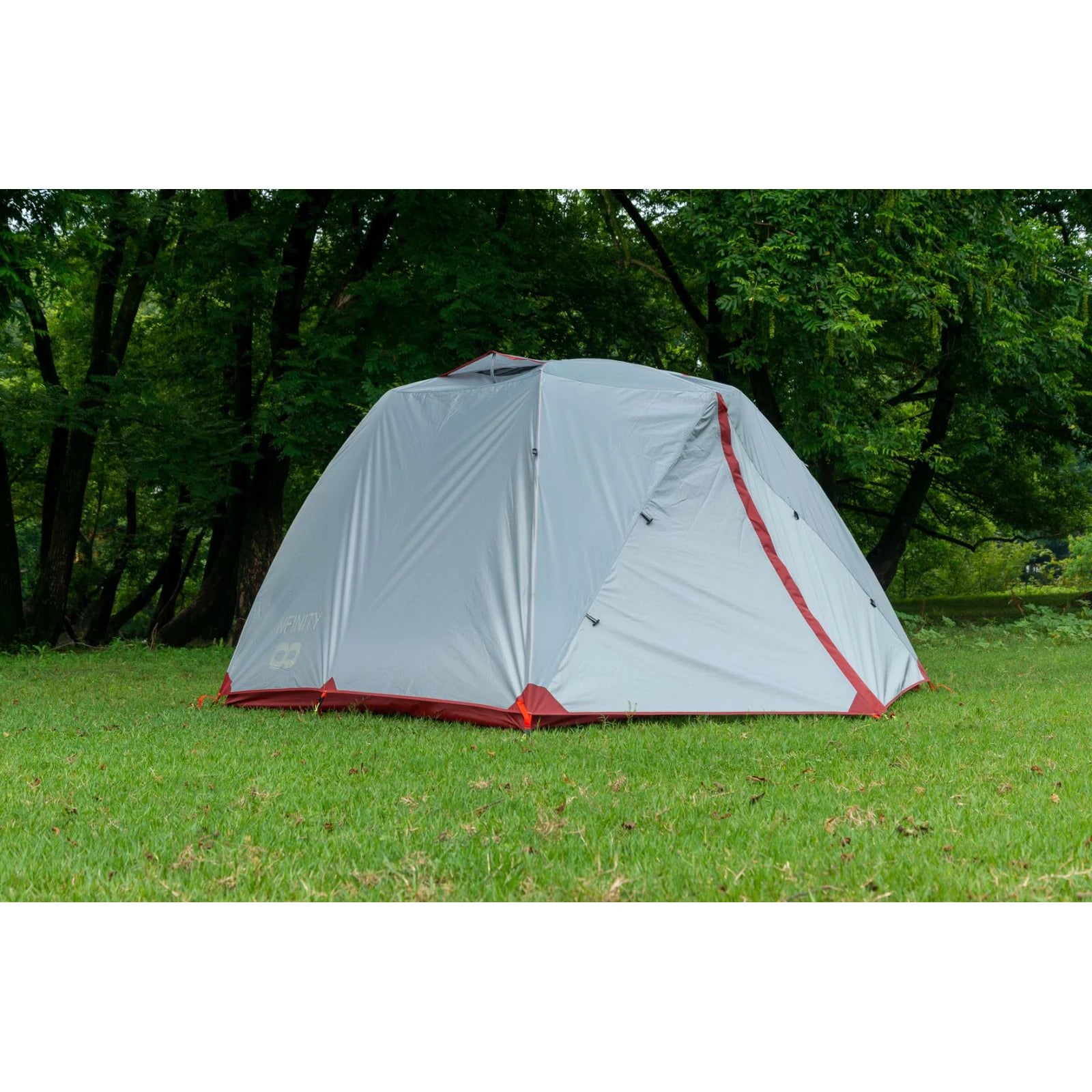 אוהל טרקים 4 עונות Infinity Quattro 4 IV, מרווח וקל להרכבה.