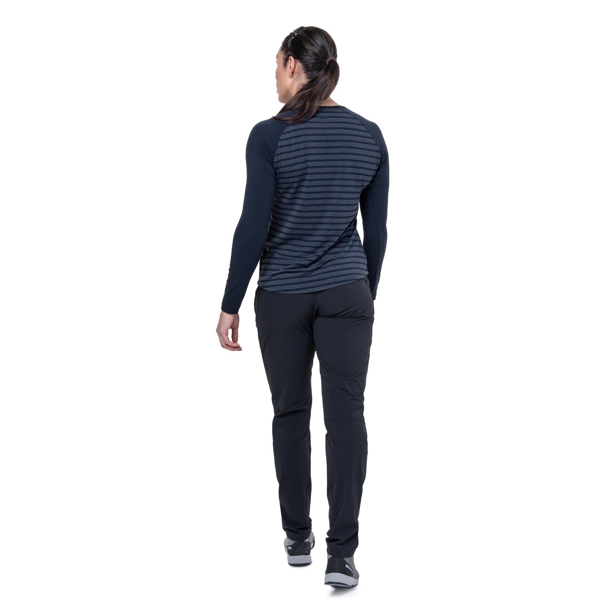 בד אנטי-בקטריאלי Polygiene בחולצת Redline LS נשים - מונע ריחות