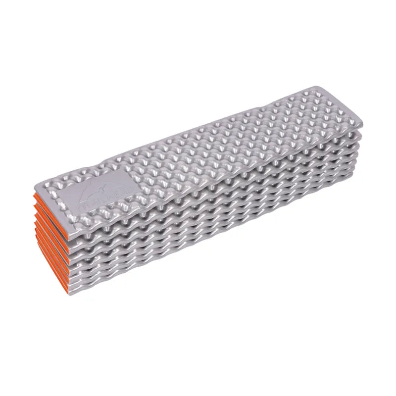 מזרון שטח קרטון ביצים SoftSpot EVA Trailhead: קל, מתקפל, מבודד חום.