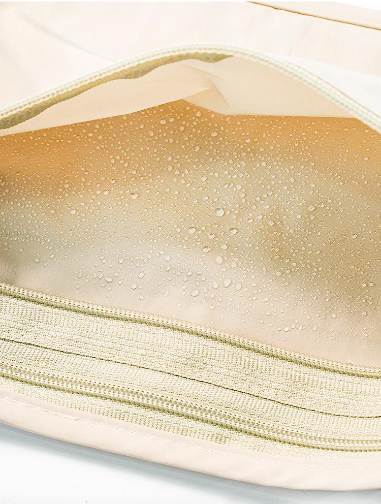 חגורת כסף מוסתרת לנסיעות, עשויה ניילון חזק בצבע חאקי.