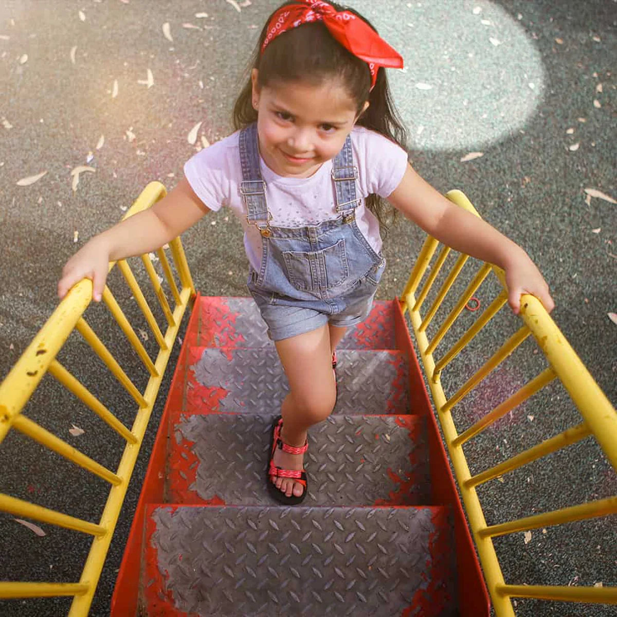 סנדלי שורש קלאסי ילדים - מתאימות לכל הרפתקה