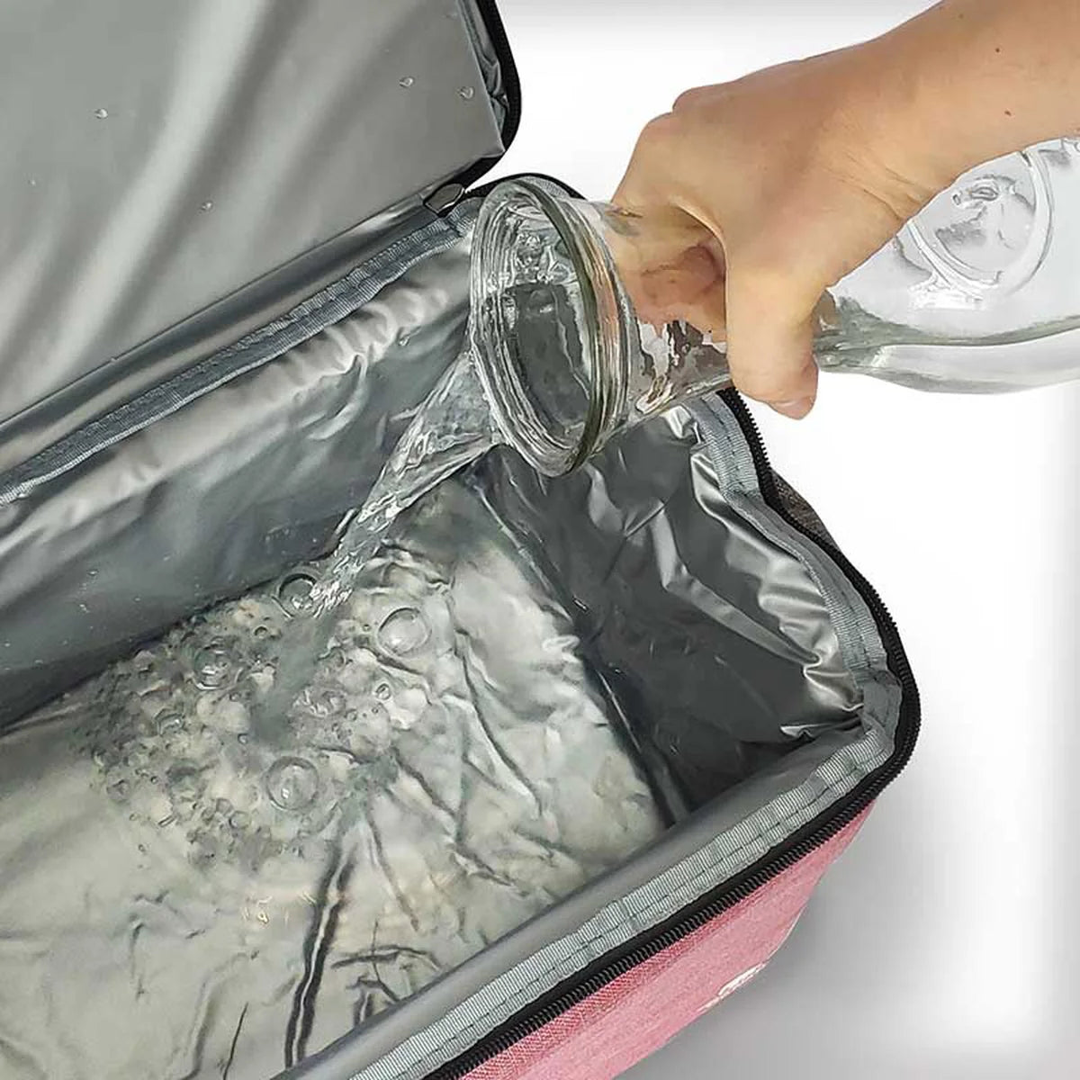 צידנית קלת משקל Kartiv 15L, חומר פנימי דוחה לכלוך וקל לניקוי