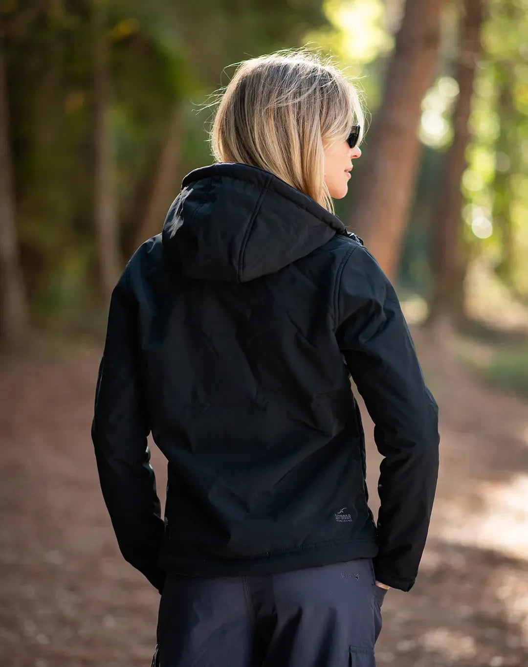 Outdoor Revolution Rebecca: מעיל סופטשל נשים לטיולים ויומיום